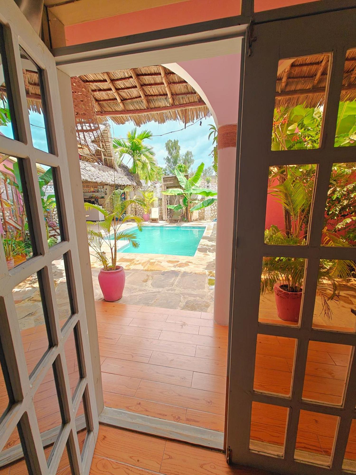 Nungwi Roses Villa ภายนอก รูปภาพ